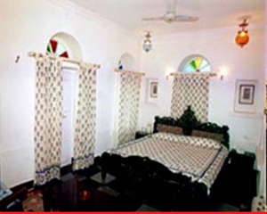 Jagat Niwas Palace - Guest Room