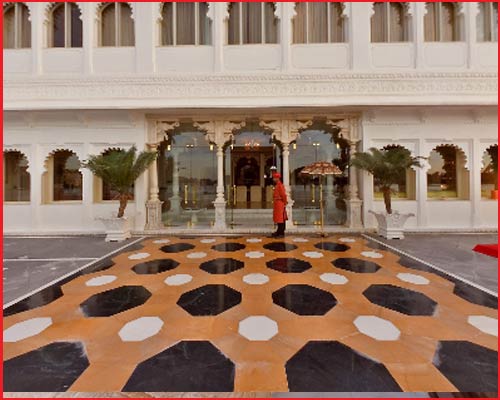 Taj Lake Palace - Entrance