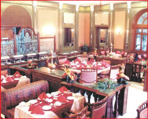 The Grand Laxmi Vilas Palace - Restaurant