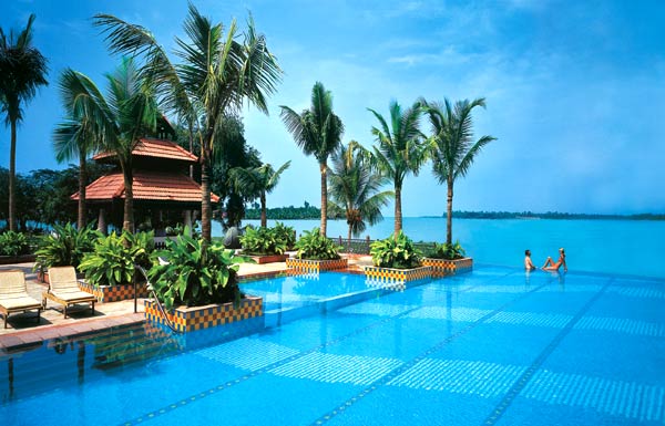 Hotels Near Kochi Airport Kerala Hotels Near Kochi Airport Kerala