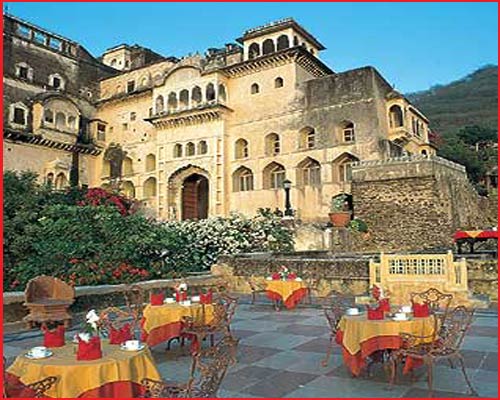 Neemrana Fort Palace - Exterior