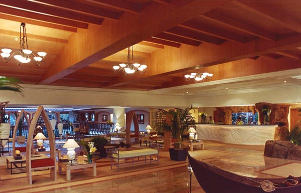 Radisson White Sands -Lobby