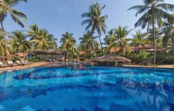 Taj Holiday Village - Pool