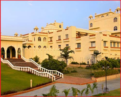 Le Meridien Hotel - Architecture
