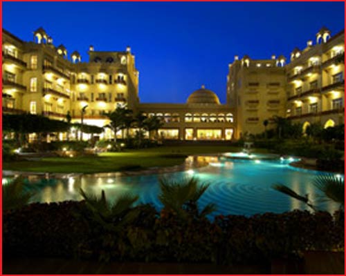 Le Meridien Hotel - Swimming Pool