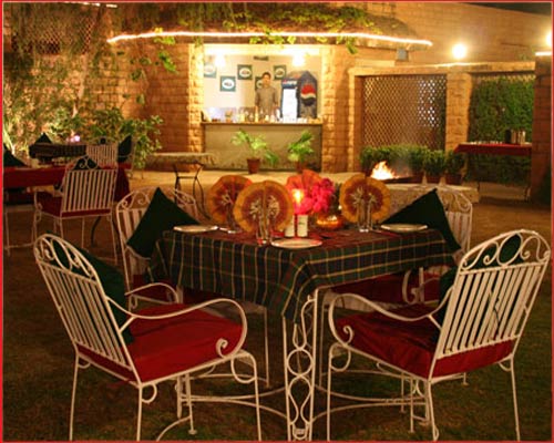 Hotel Karni Bhawan - Restaurant