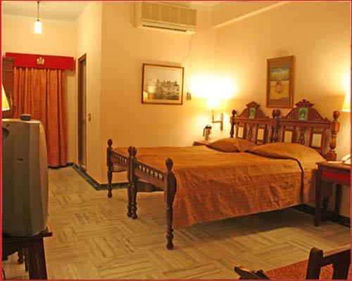 Hotel Karni Bhawan - Room
