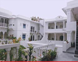 Jagat Niwas Palace - Palace Inside